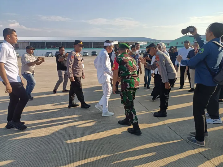 Sinergi TNI dan Pemerintah: Danramil Krangkeng Hadiri Peluncuran Aplikasi Nyari Gawe di PT SBL